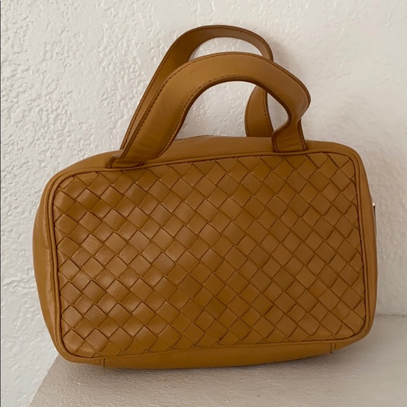 Bottega Venetta Intrecciato caramel mini bag - Picture 9 of 16